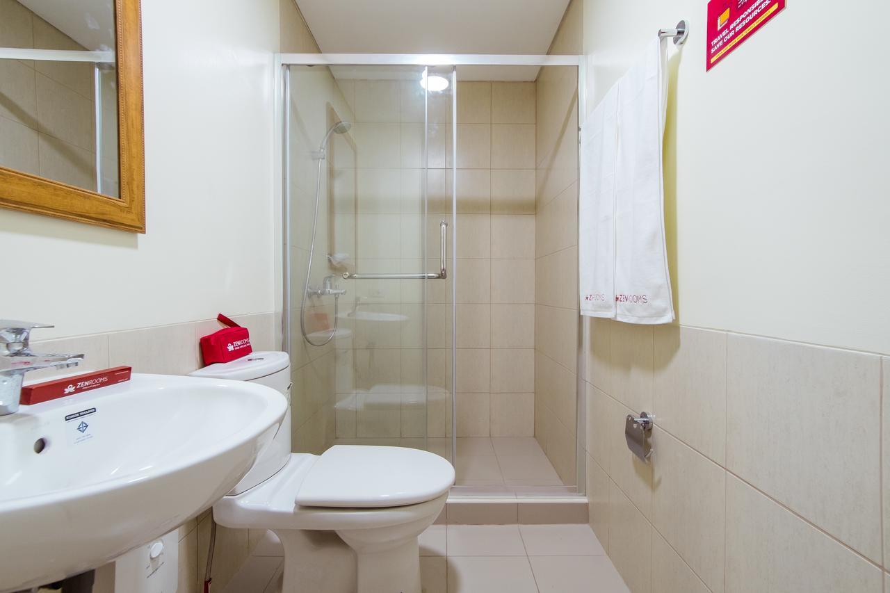 Zen Home At Icon Plaza Bgc Taguig Buitenkant foto